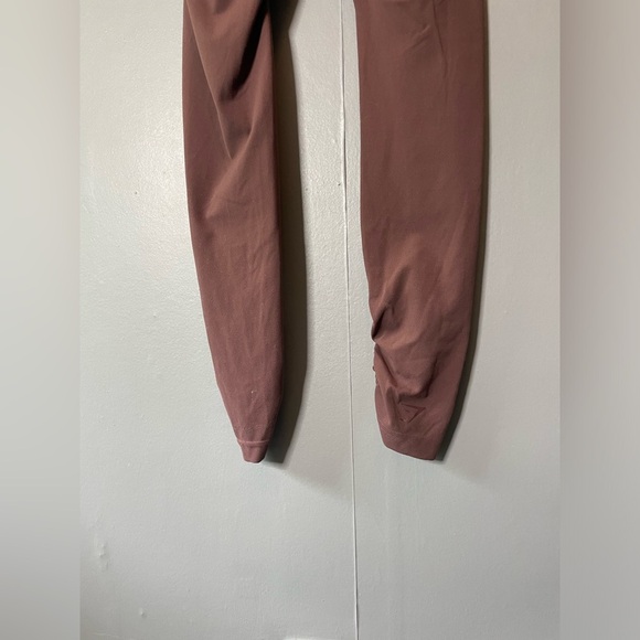 GymShark X Whitney Simmons high rise leggings chocolate size small - Picture 9 of 12